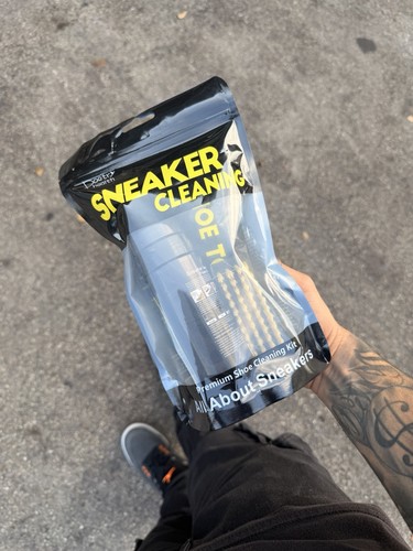 Sneaker cleaning kit - sneaker,